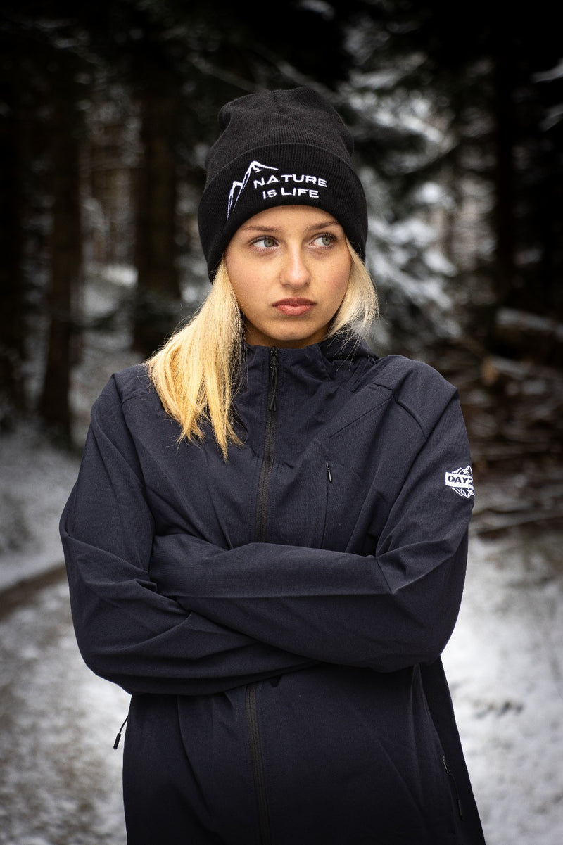 <p><strong>Day2Go Sport Hoodie Jacke 2.0</strong></p>